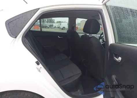 2018 Kia Rio Lx z USA, uszkodzony, nr VIN 3KPA24AB1JE066765